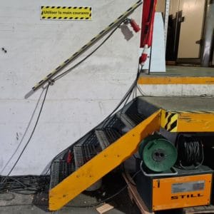 Escalier industrielle 1 scaled