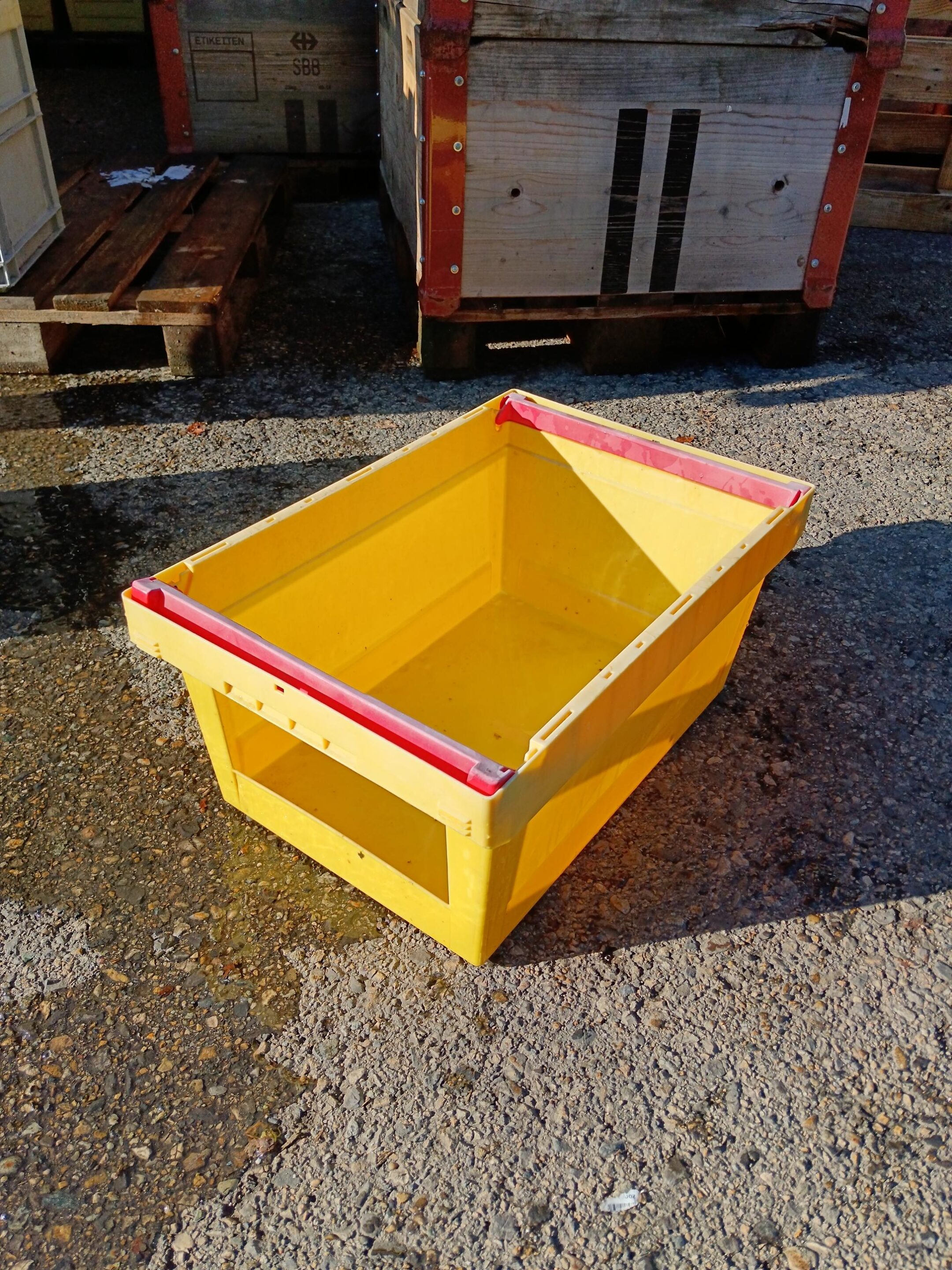 Caisse en plastique (9)