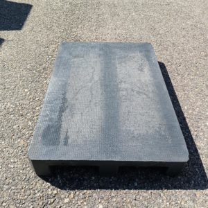 Palette plastique pleine noir 120x80cm scaled