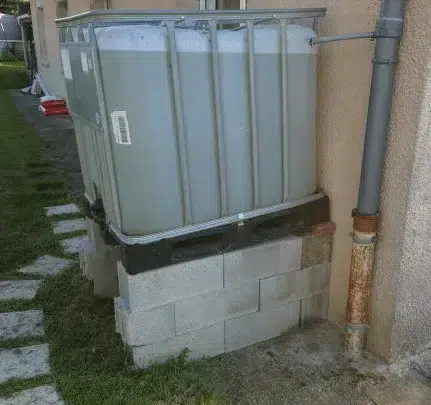 recuperateur-deau-de-pluie-1000-L