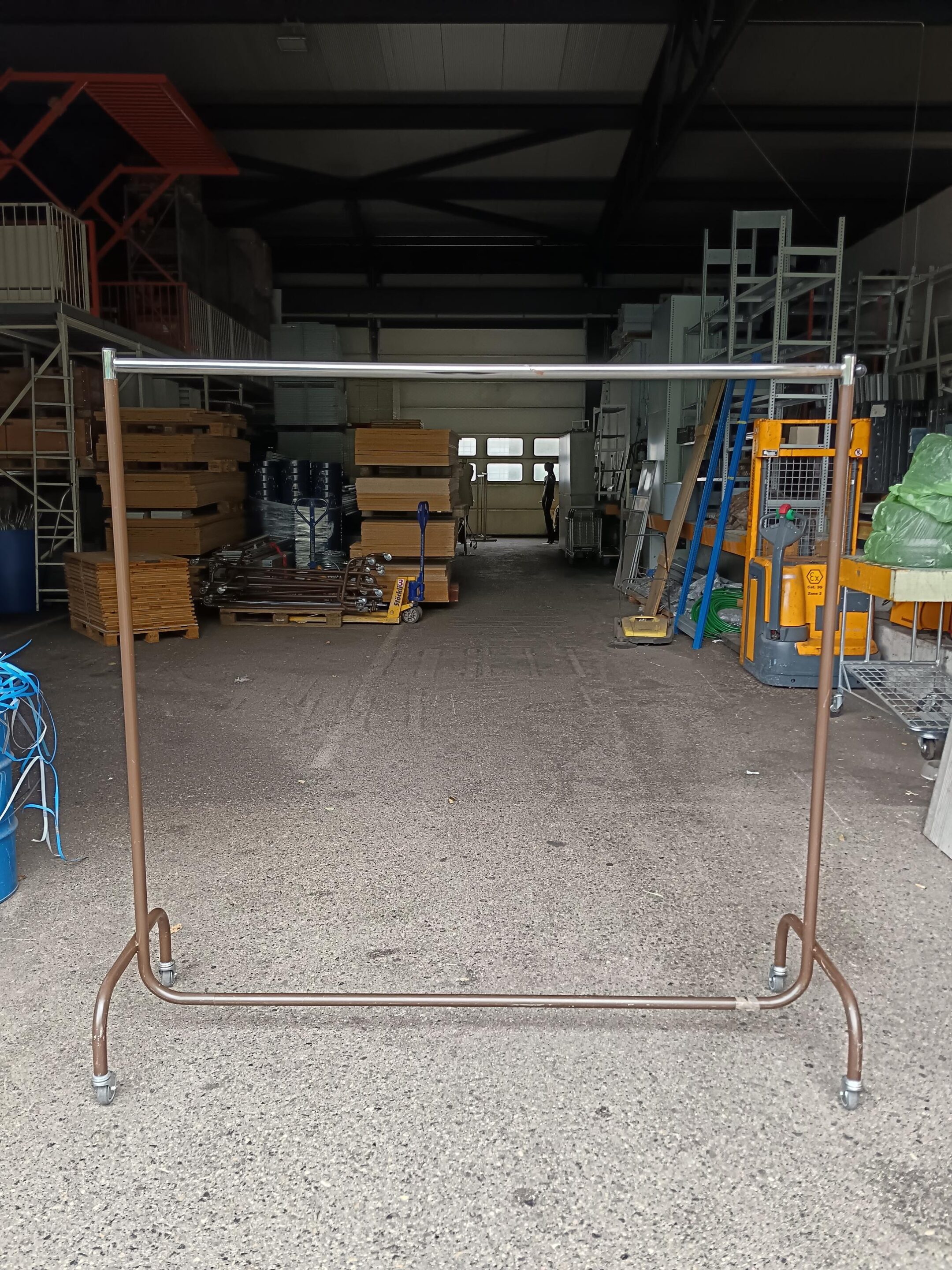 Stender metallique brun scaled